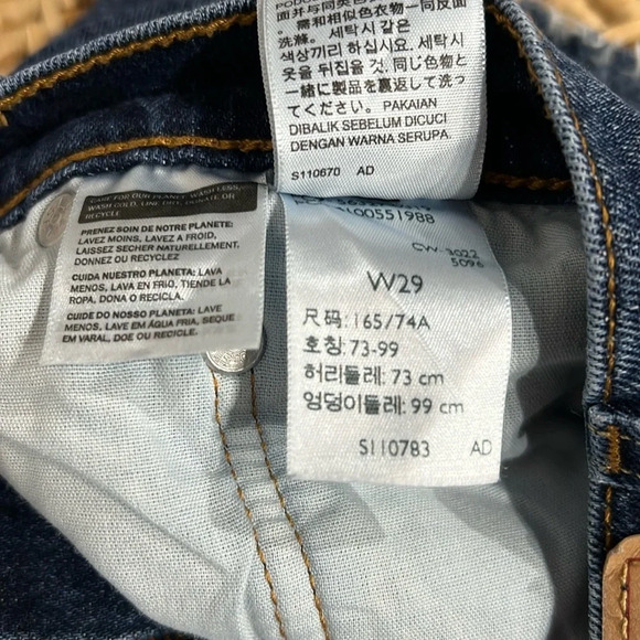 Levi’s Button Fly Distressed Shorts - Picture 2 of 4